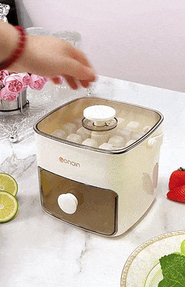 Easy-Press Ice Cube Tray – Portable Ice Maker for Perfect Cubes Every Time